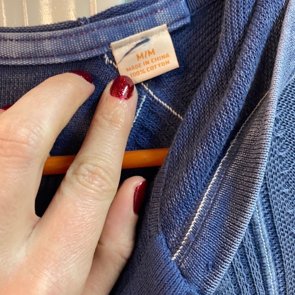 Tommy Bahama full zip - Picture 4 of 5